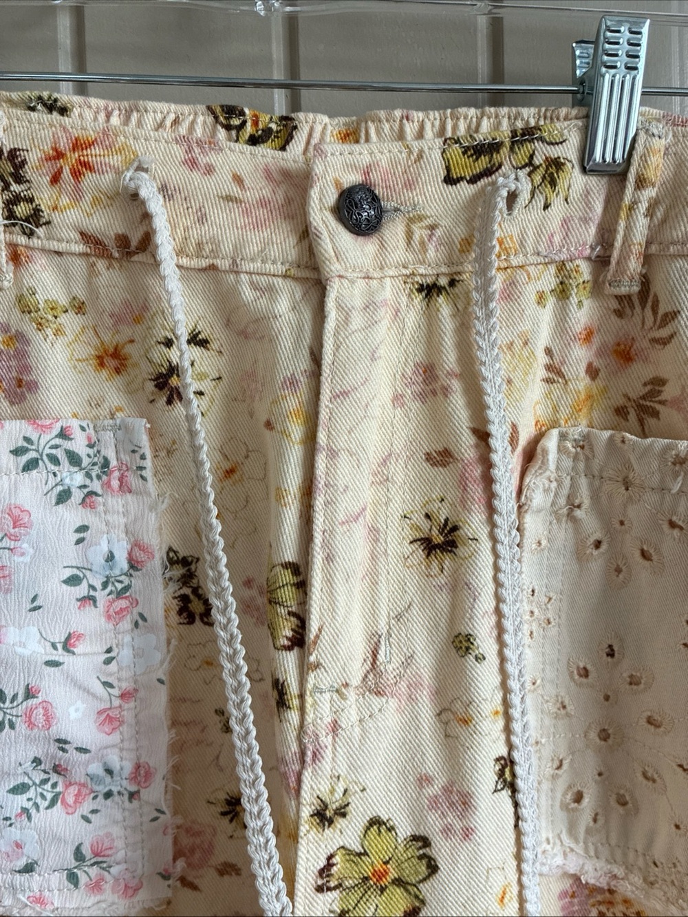POL Cream Floral Patchwork Track Joggers - Picture 5 of 10